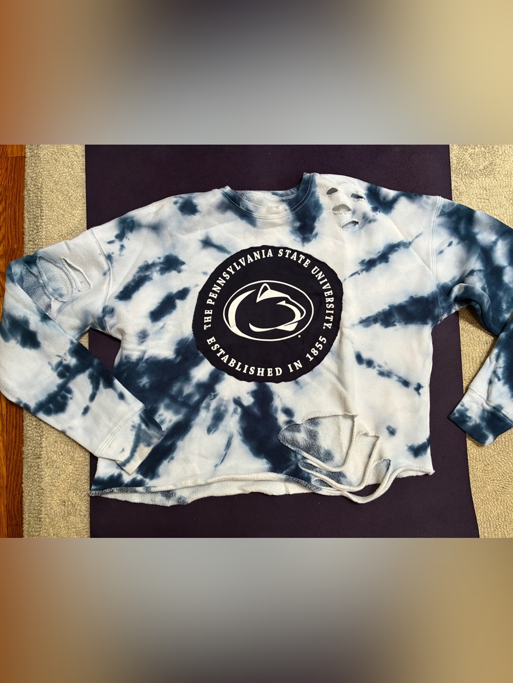 Penn State ripped Sweatshirt. Oversized